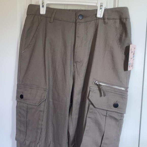 Vine and Valley Quality Utility Pants - Picture 8 of 8